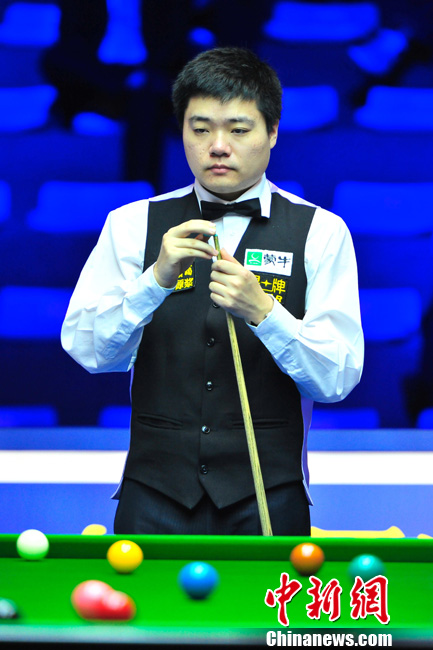 他的缺席可 他的缺席可